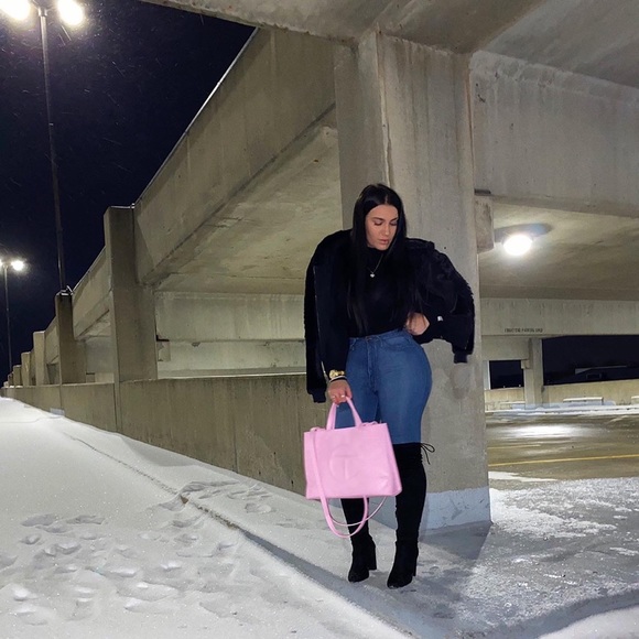 Hello to all my fellow Poshers!❤️👋🏼 - Picture 11 of 16